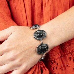 Elegant Black and Silver Bracelet